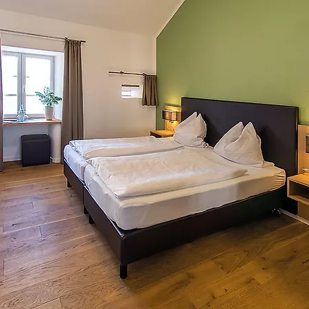 Muellisch's Hof 3*